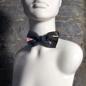 Guillotine Sculpted Bow Tie: Bobby-Jean